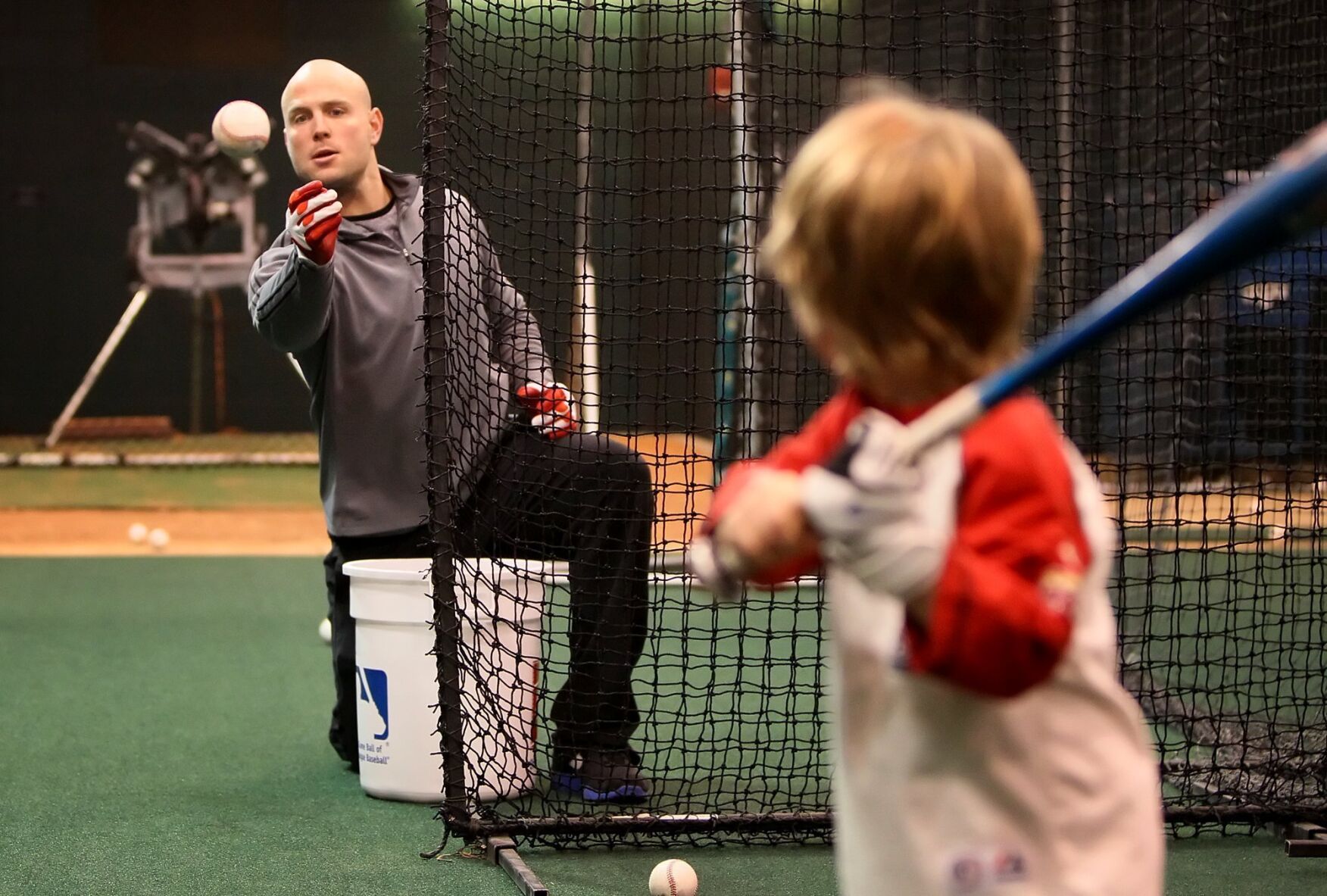 Cardinals’ Matt Holliday takes up year-round residence in St. Louis